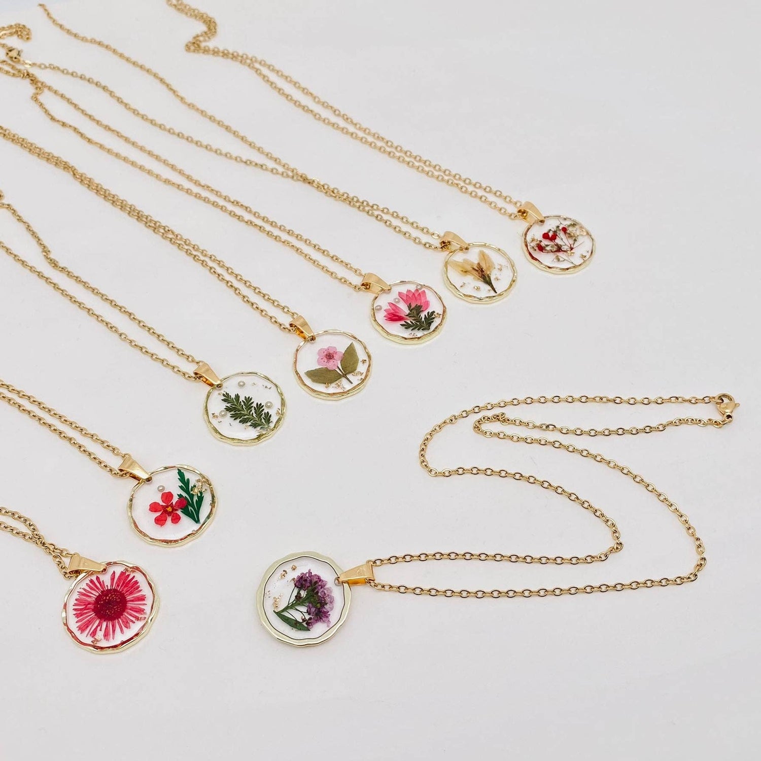 Botanical Bloom Round Pendant Real Pressed Flower Resin Necklace