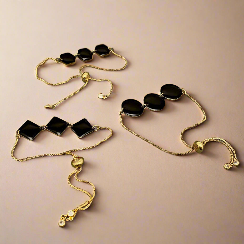 Wildflower Whisper Bracelet with real pressed flowers in resin and adjustable stainless-steel chain. Unique, hypoallergenic, and perfect for everyday nature lovers.