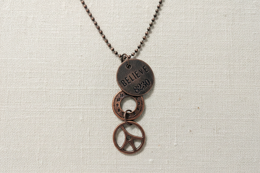 Steampunk pendants with gears, chains, tags, beads, and airship-inspired designs. Handcrafted, unique mixed-media necklaces perfect for cosplay, gifting, and fans of steampunk