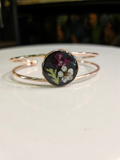 Create a resin flower cuff bracelet at Jungle Relics. Preserve real pressed flowers in resin and craft a beautiful botanical keepsake while enjoying tea.