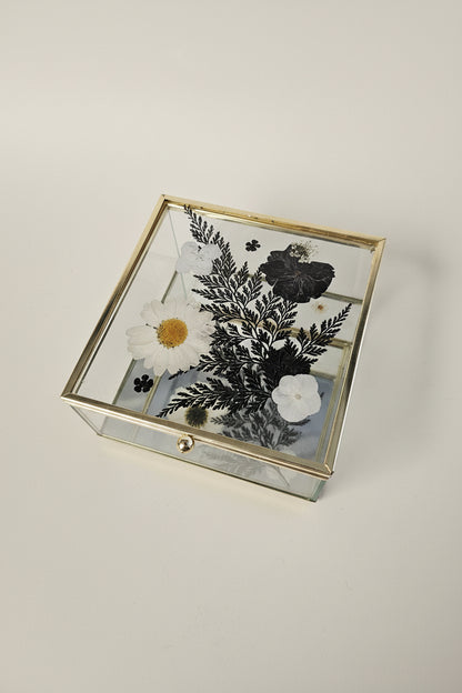 Floral mirrored keepsake and jewelry box with real pressed flowers. A 5" botanical glass box by artist Angel Singh, blending elegant storage with preserved floral art.