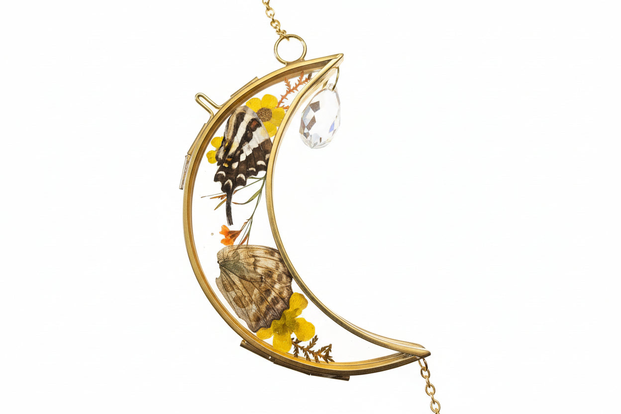 Celestial and delicate, the Golden Moon Floral Suncatcher captures the quiet magic of sunlight and nature in one luminous piece. 