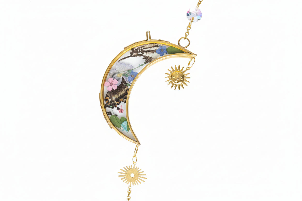 Celestial and delicate, the Golden Moon Floral Suncatcher captures the quiet magic of sunlight and nature in one luminous piece. 