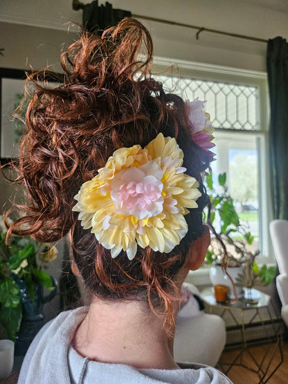 Handmade beaded flower clips for hair, bags, dresses and more. Colorful, fun, and one-of-a-kind—Spring Lemonade Foo Foo Flowers add flair anywhere you wear them!