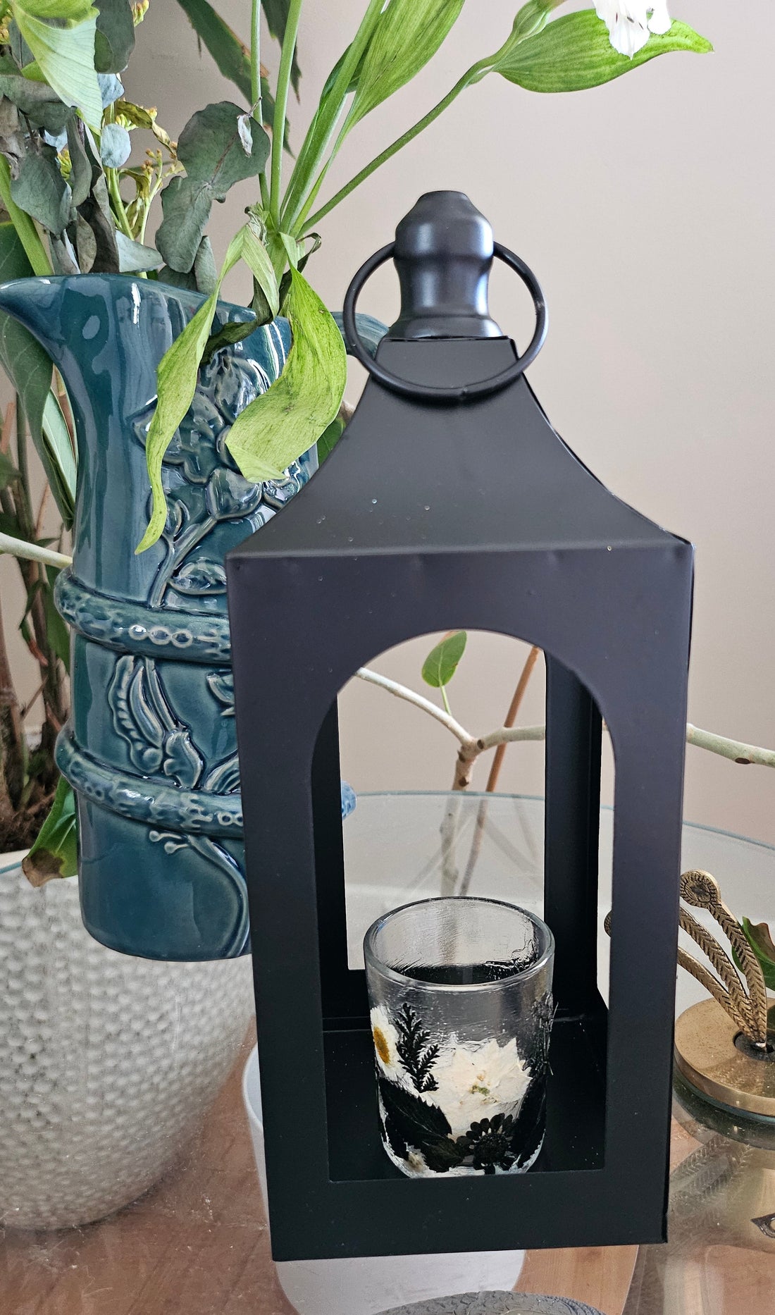 Botanical black fairy lantern with real pressed flowers and floral-scented tea lights. Perfect for witchy rituals, altars, and moody, magical spaces.