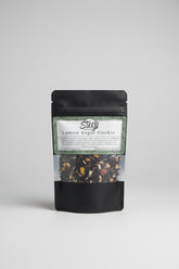 Enjoy Lemon Sugar Cookie Black Tea, a buttery citrus loose leaf blend with lemon, apple and almonds. Dessert-inspired flavor with a smooth caffeine boost.
