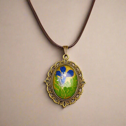 Palace Bloom Vintage Floral Necklace with real dried flowers in resin, antique-style pendant, and waxed rope chain. Lightweight, elegant, and one-of-a-kind.