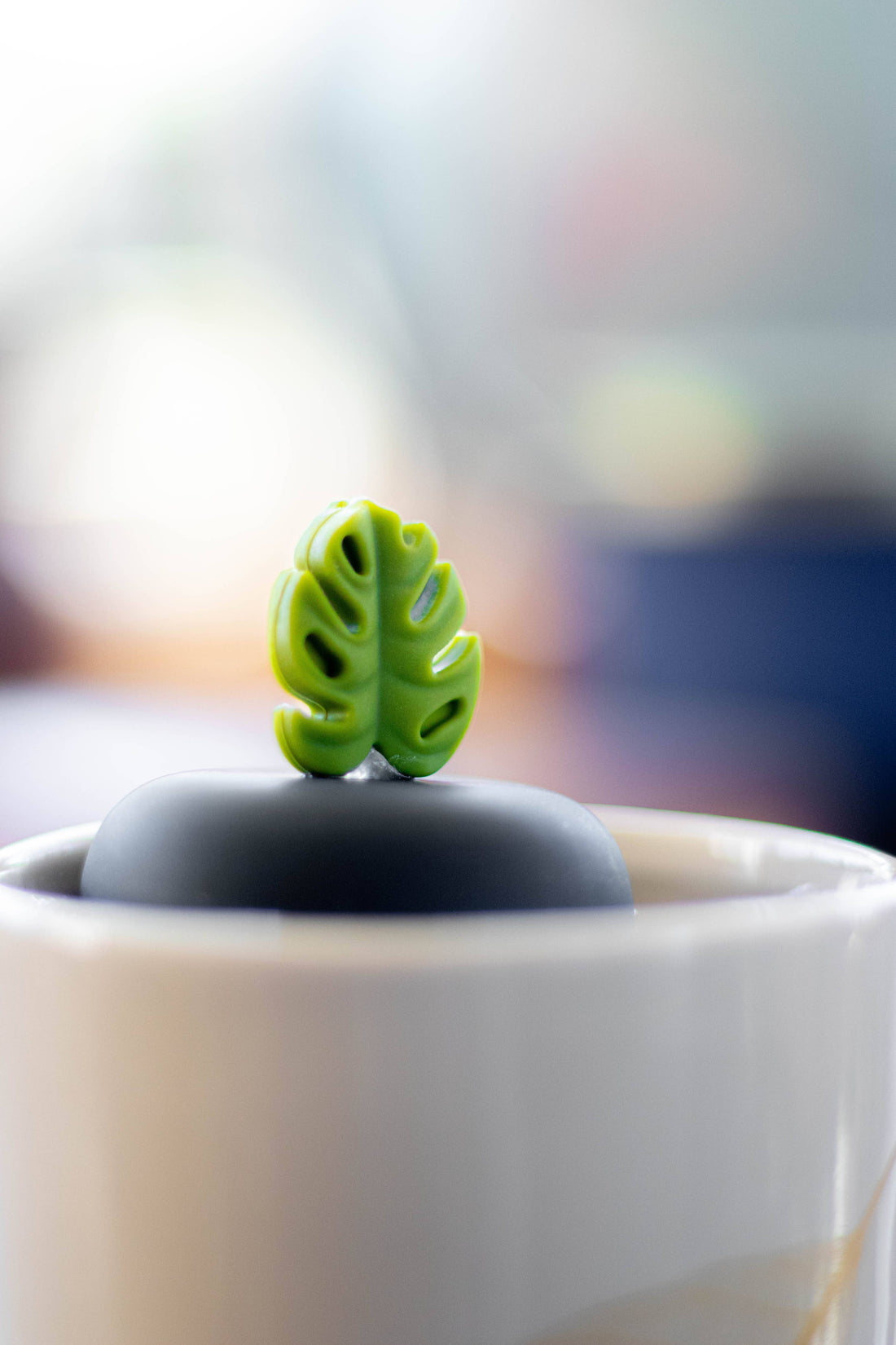 Monstera Leaf Tea Steeper makes loose-leaf tea easy and stylish. Reusable, portable, and dishwasher-safe with stainless mesh for clean, debris-free sipping.