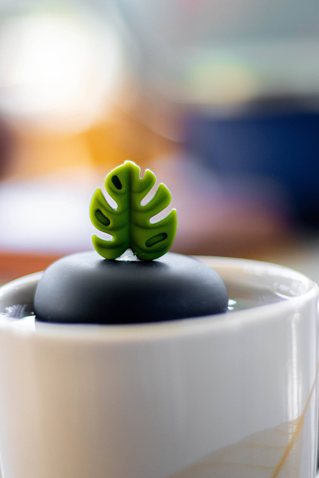 Monstera Leaf Tea Steeper makes loose-leaf tea easy and stylish. Reusable, portable, and dishwasher-safe with stainless mesh for clean, debris-free sipping.