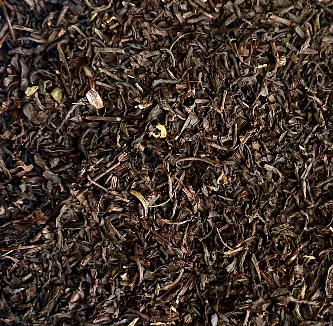 Cozy up with Pumpkin Cream Black Tea, a rich loose-leaf blend with creamy pumpkin and vanilla flavors. Perfect hot or as a latte for fall tea lovers.