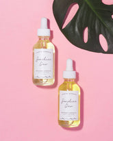 This antioxidant oil cleanser melts away makeup, SPF & pollution while nourishing skin with sea kelp & papaya enzymes. Rinses clean, no greasy residue.