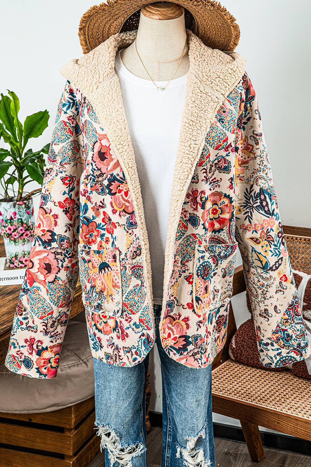 Stay cozy in this Vintage Paisley Floral Sherpa Lined Hooded Jacket—retro print, warm lining, and a comfy hood for stylish cold-weather layering.