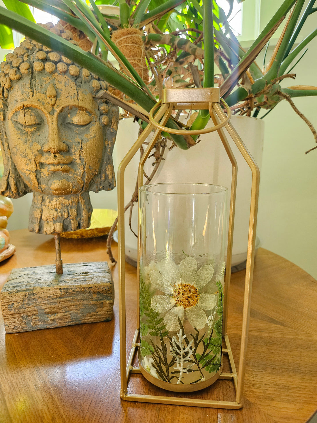 White Daisy &amp; Ferns Gold Lantern features real pressed flowers in a gold frame—perfect for adding woodland charm and soft, natural light to any space.